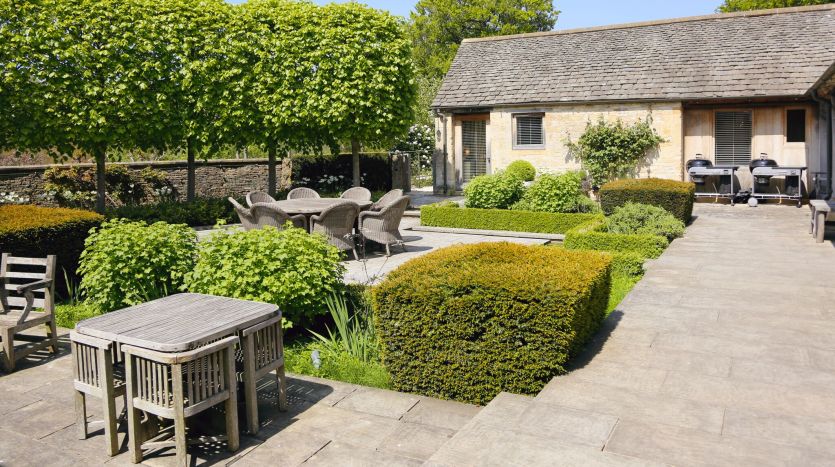 The Manor Barn Cotswolds Location Luxury House Rental